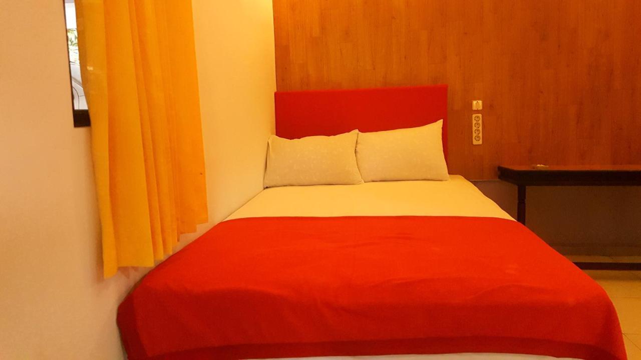Hotel Segara Mandala Negara  Экстерьер фото